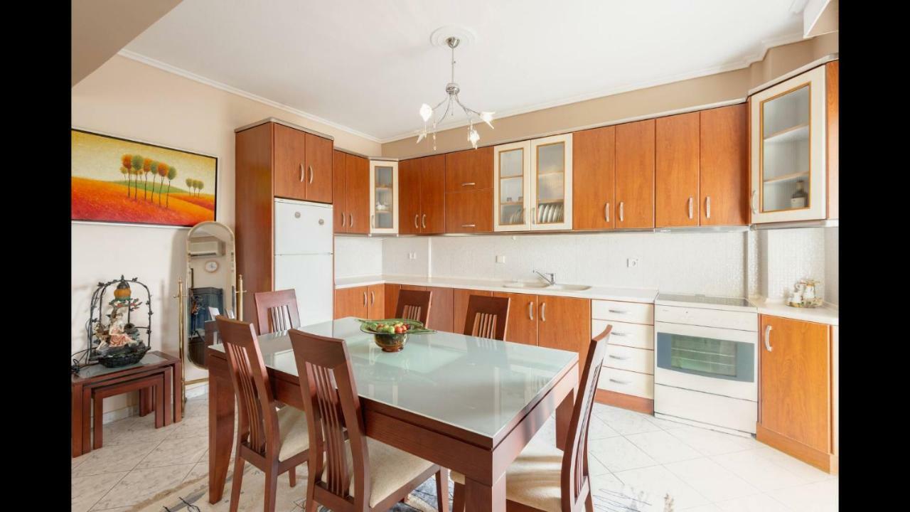 Third Floor Lux Apartment With Nice View Thessaloniki Exterior photo